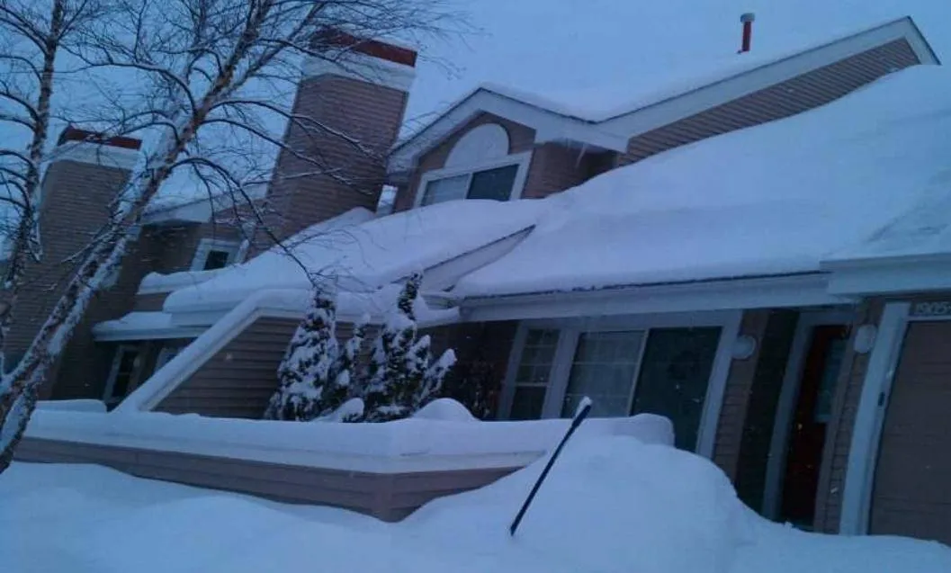Roof Snow Removal